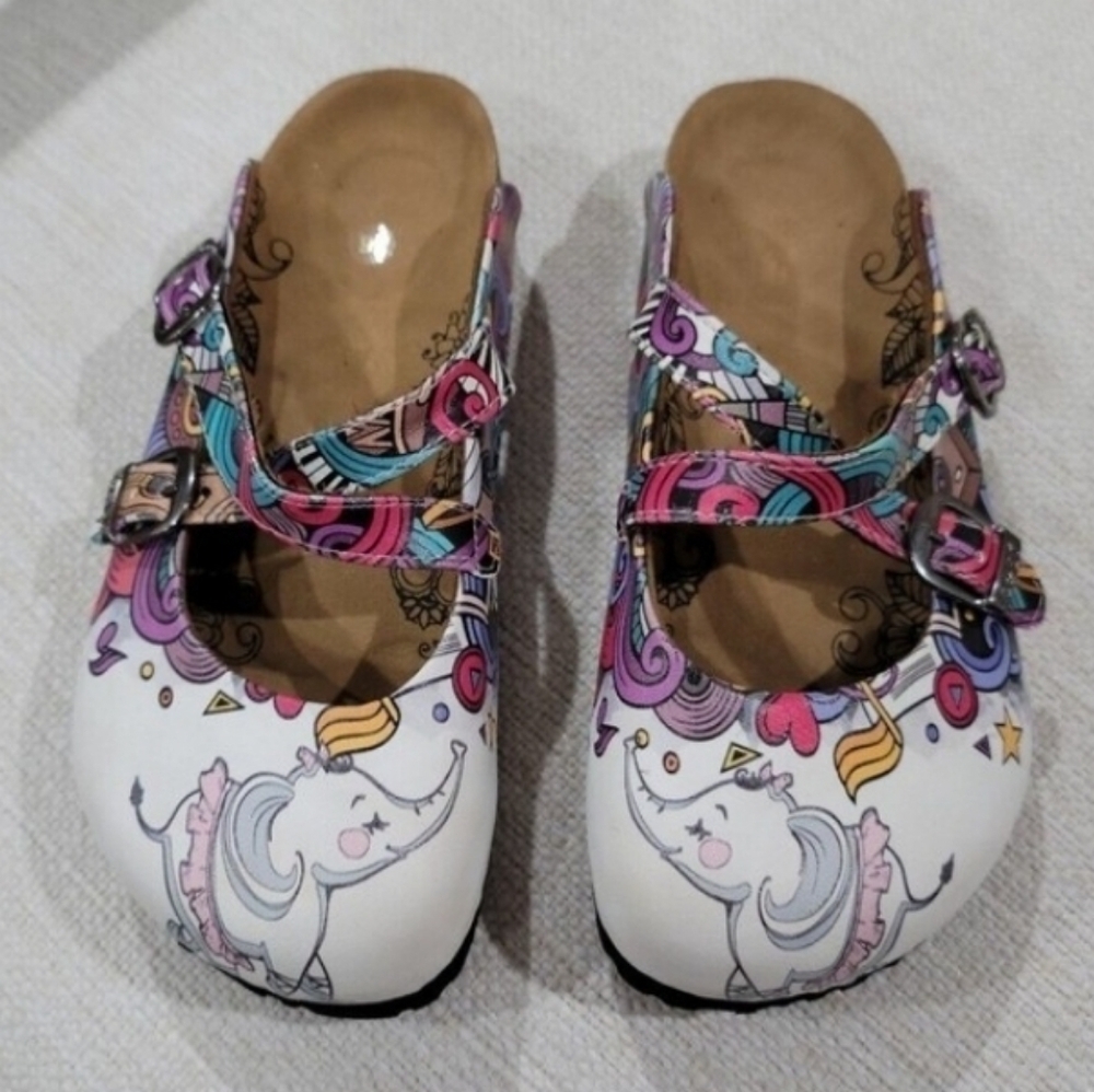 CALCEO women's Size 36/ US 5.5 ELEPHANT PATTERNED CLOGS